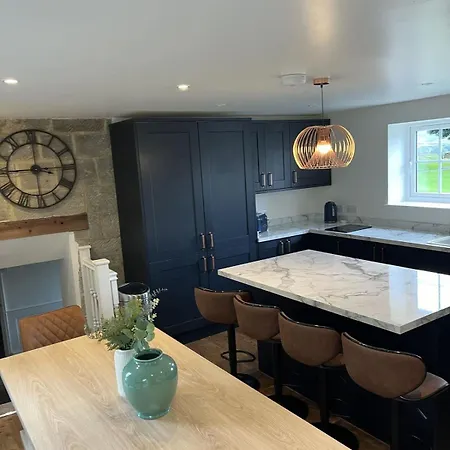 Idyllic Retreat With Log Burner Near Castle * Danby