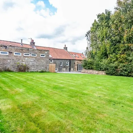 Σπίτι διακοπών Idyllic Retreat With Log Burner Near Castle Danby